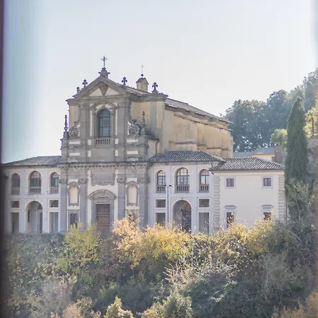 Vestra Domus *